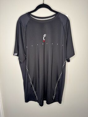 University of Cincinnati UC Bearcats Under Armour Mens Fitted Heat Gear Shirt XL